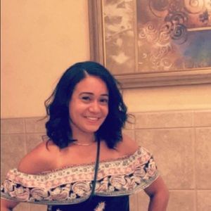 Meet your Posher, Desiree